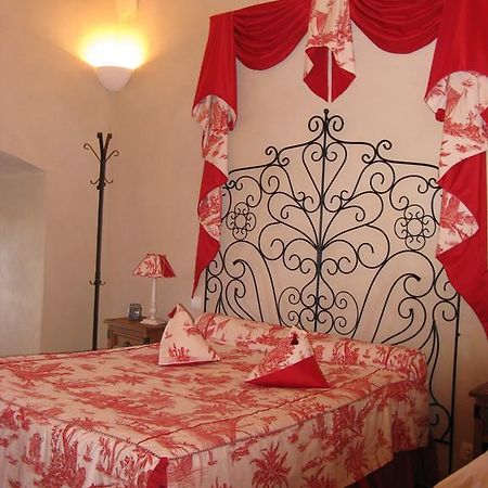 L'Echo Et L'Abbaye Bed and Breakfast La Chaise-Dieu Værelse billede