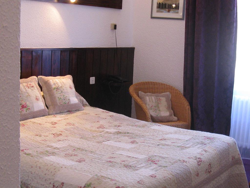 L'Echo Et L'Abbaye Bed and Breakfast La Chaise-Dieu Værelse billede