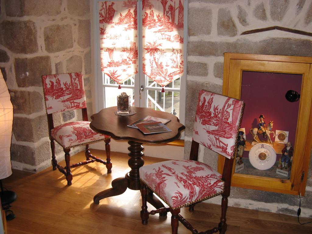 L'Echo Et L'Abbaye Bed and Breakfast La Chaise-Dieu Værelse billede
